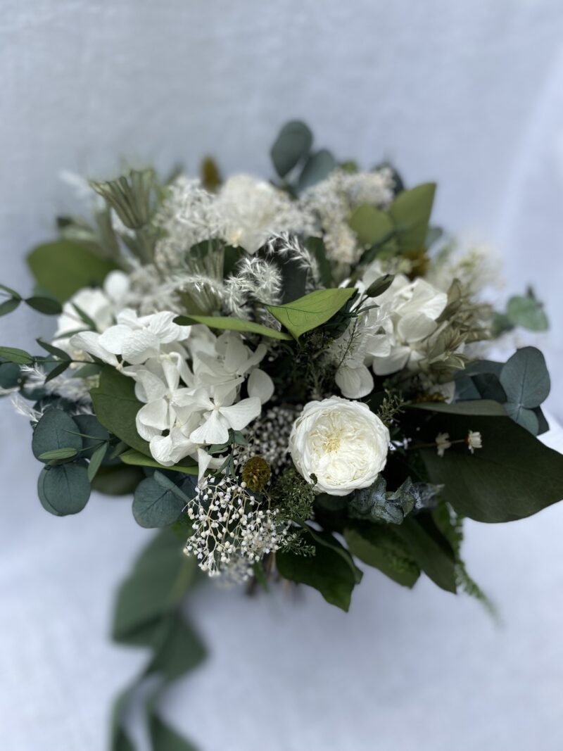 Buchet mireasa greenery